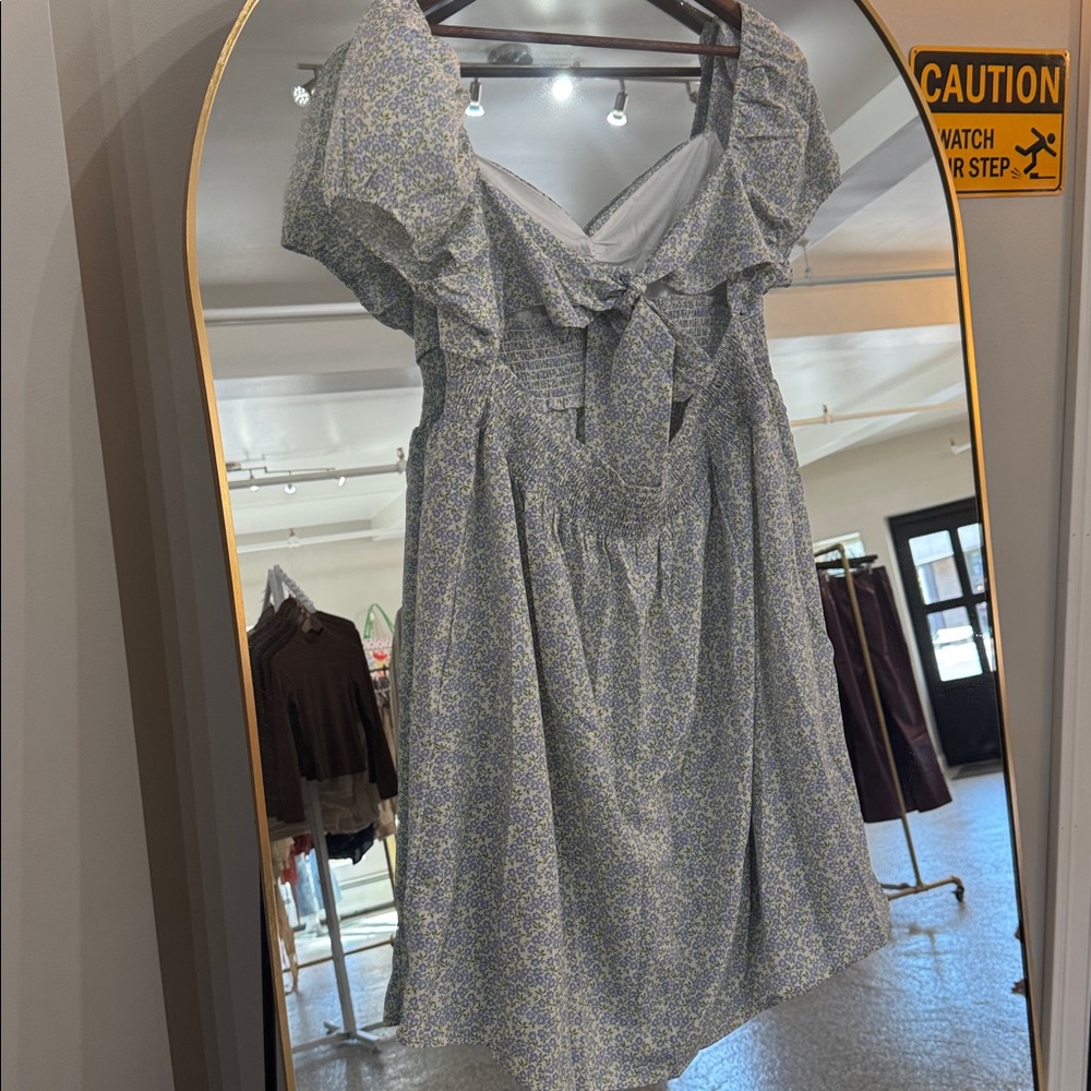 Plus size dress - Picture 5 of 5